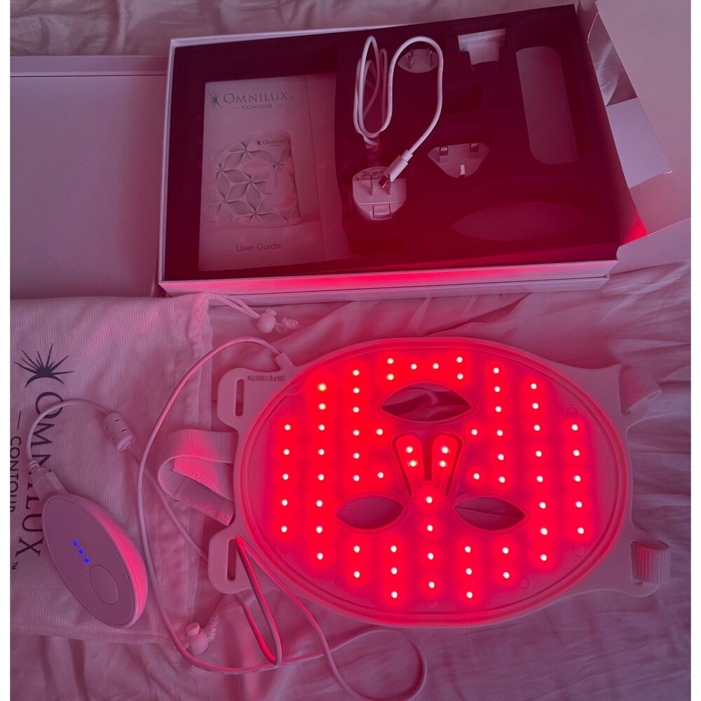 Omnilux LED Contour Rejuvenating and Anti-aging Face Mask